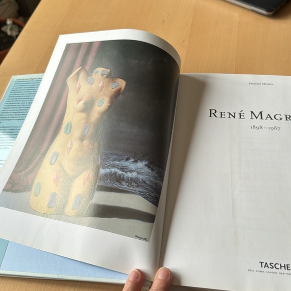 Magritte Art Book Taschen - Picture 3 of 8